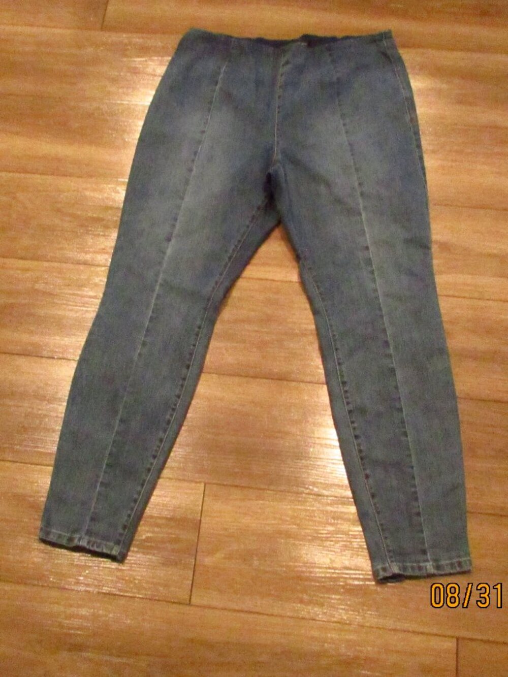 INC INTERNATIONAL CONCEPT JEANS SIZE 16